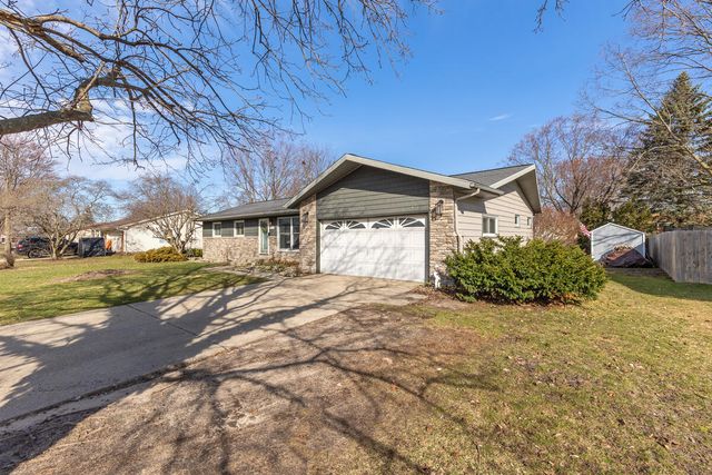 2727 Hope Street, Hudsonville, MI 49426