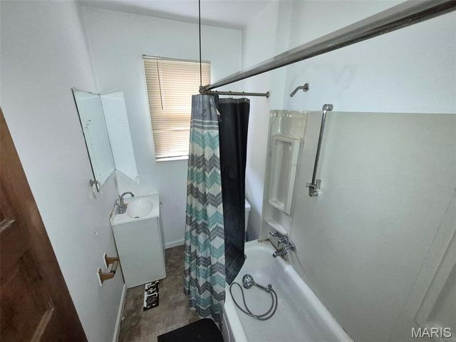 7029 Florence Place, St Louis, MO 63136