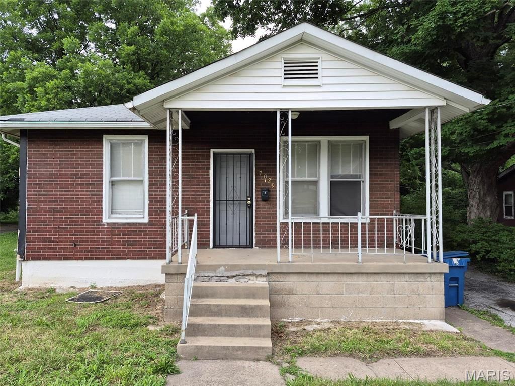 7029 Florence Place, St Louis, MO 63136