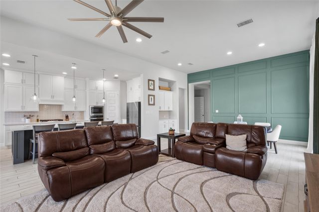 11931 Bush Tail Court, Mont Belvieu, TX 77523