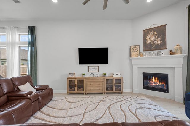 11931 Bush Tail Court, Mont Belvieu, TX 77523