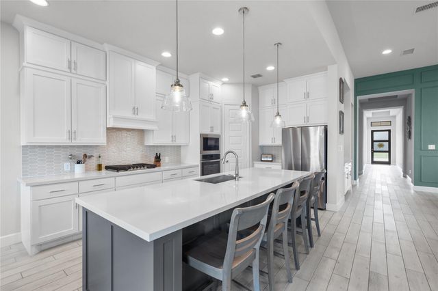 11931 Bush Tail Court, Mont Belvieu, TX 77523