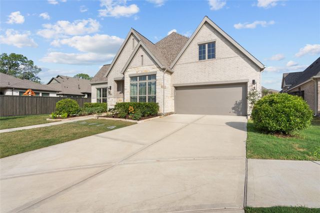 11931 Bush Tail Court, Mont Belvieu, TX 77523