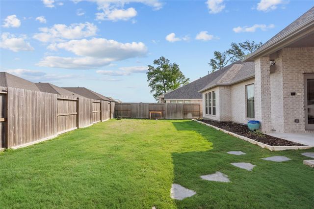 11931 Bush Tail Court, Mont Belvieu, TX 77523