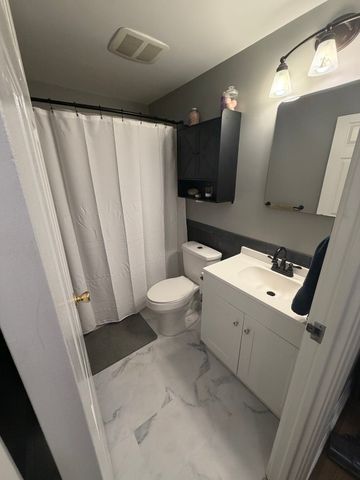 19 Chapel Hill Dr 1, Plymouth, MA 02360