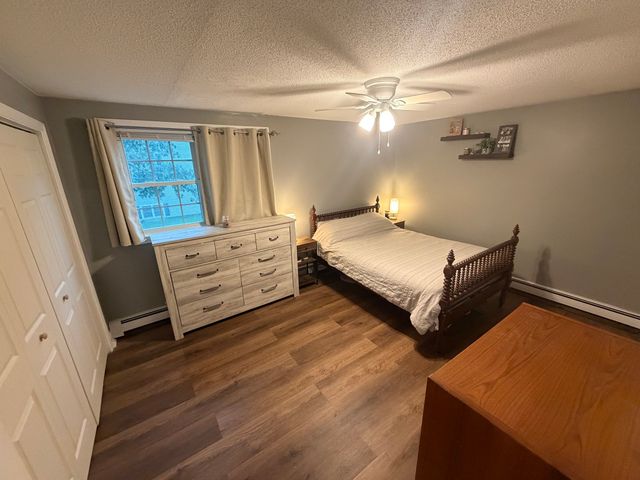 19 Chapel Hill Dr 1, Plymouth, MA 02360