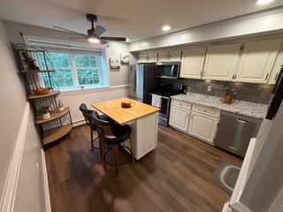 19 Chapel Hill Dr 1, Plymouth, MA 02360