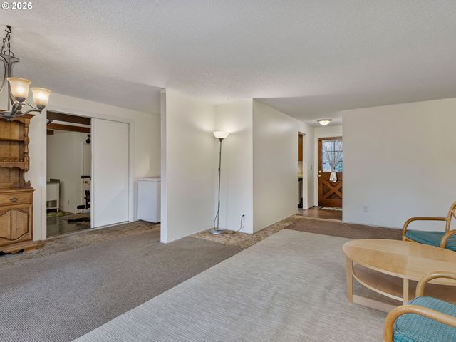 1033 Ne 178TH Ave, Portland, OR 97230