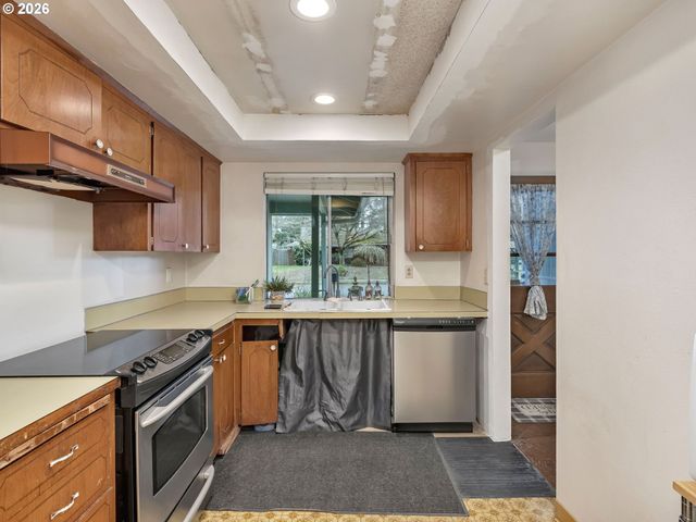 1033 Ne 178TH Ave, Portland, OR 97230