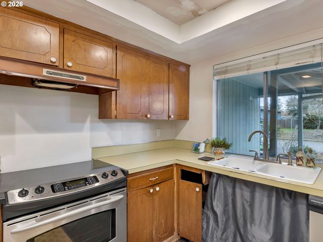 1033 Ne 178TH Ave, Portland, OR 97230