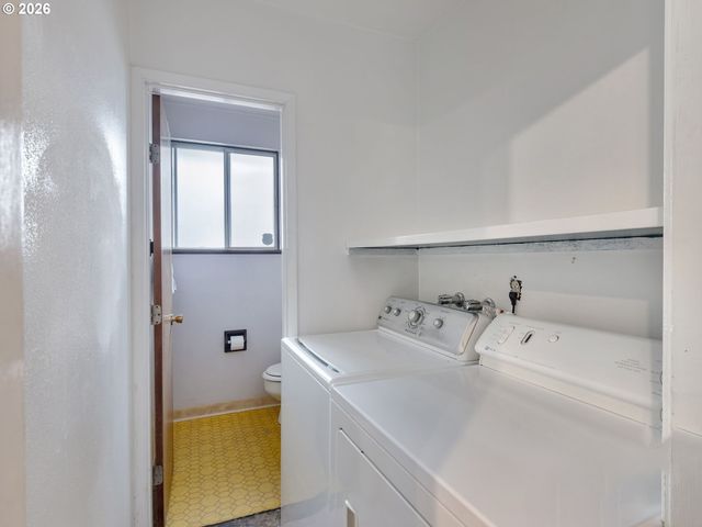 1033 Ne 178TH Ave, Portland, OR 97230