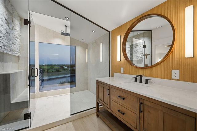 2795 N Beach RD # B, Englewood, FL 34223