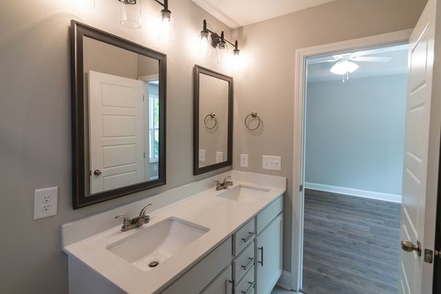 620 Southern Pass Run, Clarksville, TN 37043