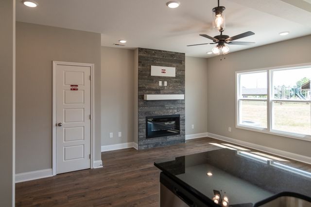 620 Southern Pass Run, Clarksville, TN 37043