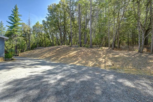 4903 Scotch Broom Ln, Garden Valley, CA 95633