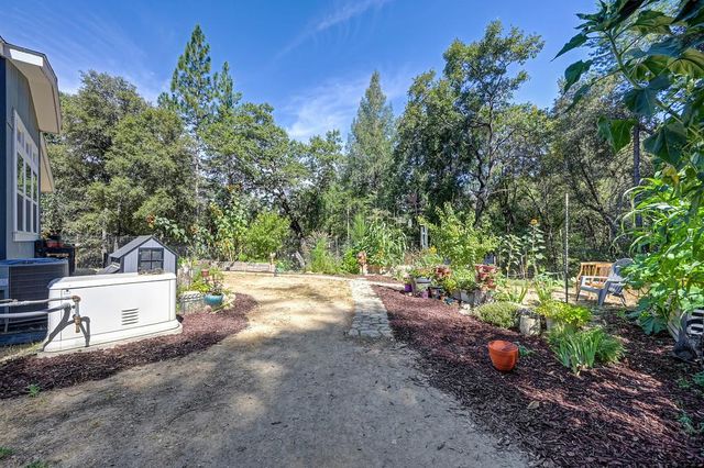 4903 Scotch Broom Ln, Garden Valley, CA 95633