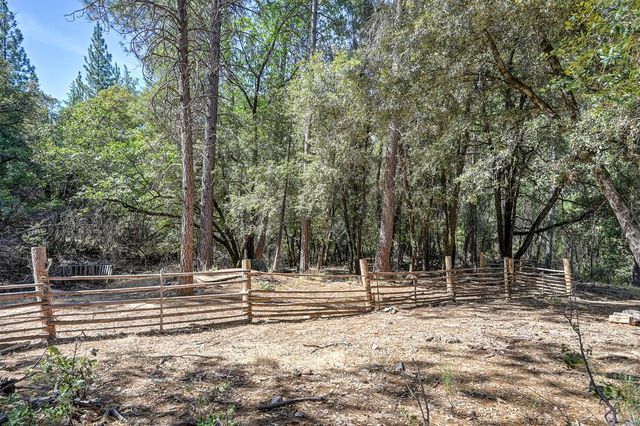 4903 Scotch Broom Ln, Garden Valley, CA 95633