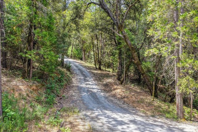 4903 Scotch Broom Ln, Garden Valley, CA 95633