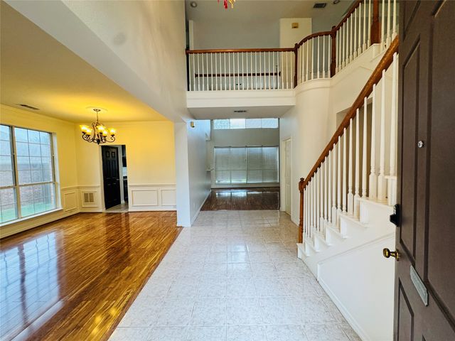 2762 Hillview Drive, Lewisville, TX 75067