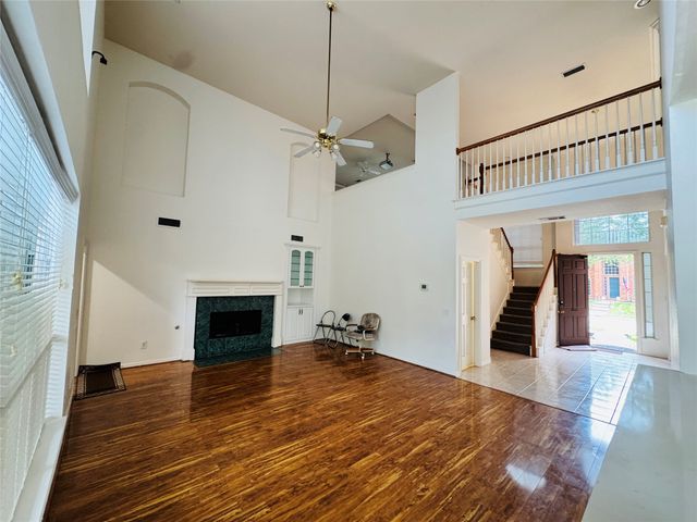 2762 Hillview Drive, Lewisville, TX 75067