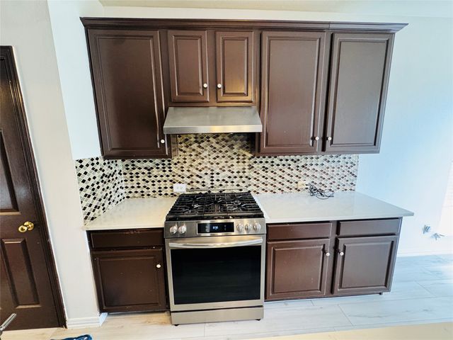 2762 Hillview Drive, Lewisville, TX 75067