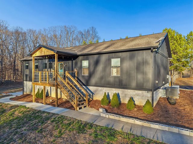 9681 Bud Qurriel Rd, Bon Aqua, TN 37025
