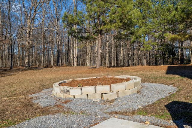 9681 Bud Qurriel Rd, Bon Aqua, TN 37025