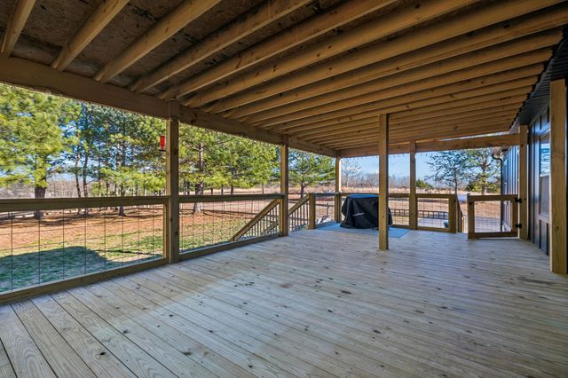 9681 Bud Qurriel Rd, Bon Aqua, TN 37025