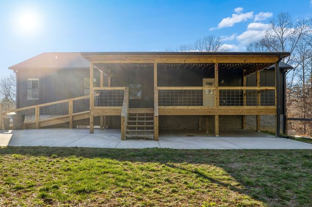 9681 Bud Qurriel Rd, Bon Aqua, TN 37025