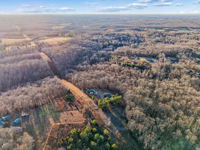 9681 Bud Qurriel Rd, Bon Aqua, TN 37025