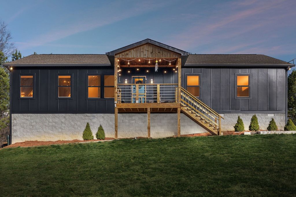 9681 Bud Qurriel Rd, Bon Aqua, TN 37025