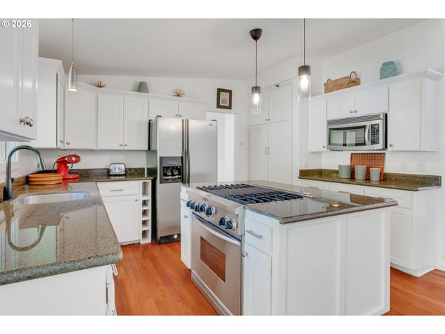 6255 Sw ELM Ave, Beaverton, OR 97005