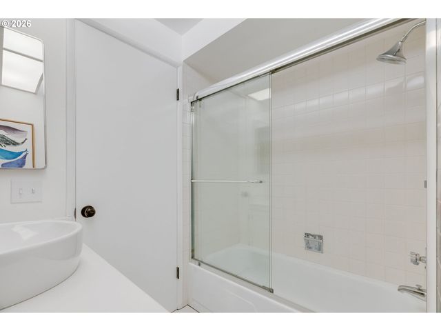 6255 Sw ELM Ave, Beaverton, OR 97005