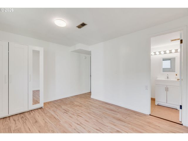 6255 Sw ELM Ave, Beaverton, OR 97005