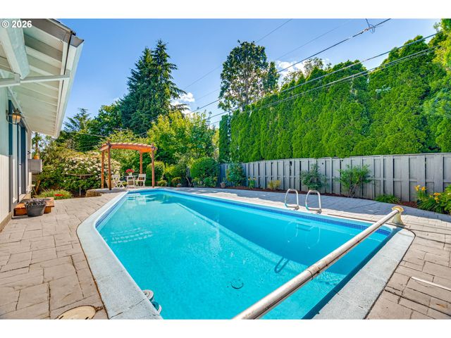 6255 Sw ELM Ave, Beaverton, OR 97005