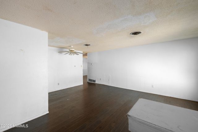 2030 Avalon Drive, Las Cruces, NM 88005