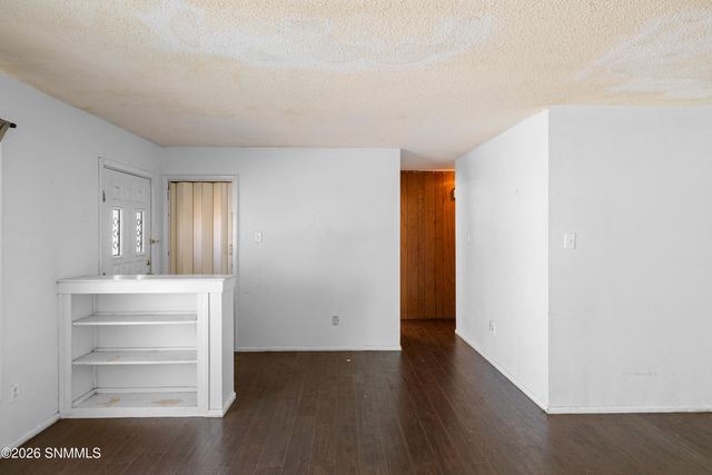 2030 Avalon Drive, Las Cruces, NM 88005