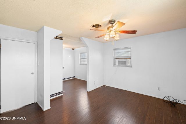 2030 Avalon Drive, Las Cruces, NM 88005