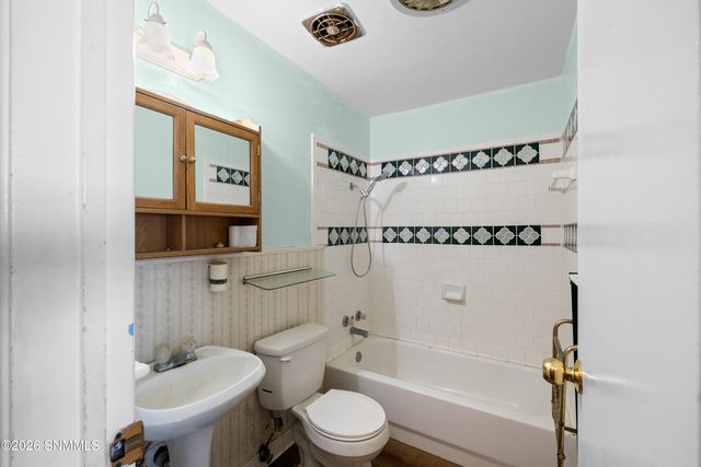 2030 Avalon Drive, Las Cruces, NM 88005