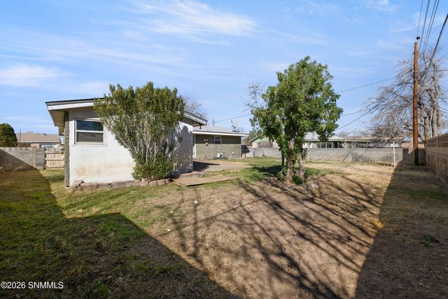 2030 Avalon Drive, Las Cruces, NM 88005