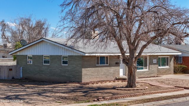 2030 Avalon Drive, Las Cruces, NM 88005