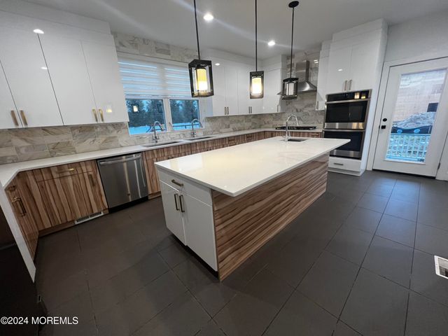 255 Hollywood Avenue, Long Branch, NJ 07740