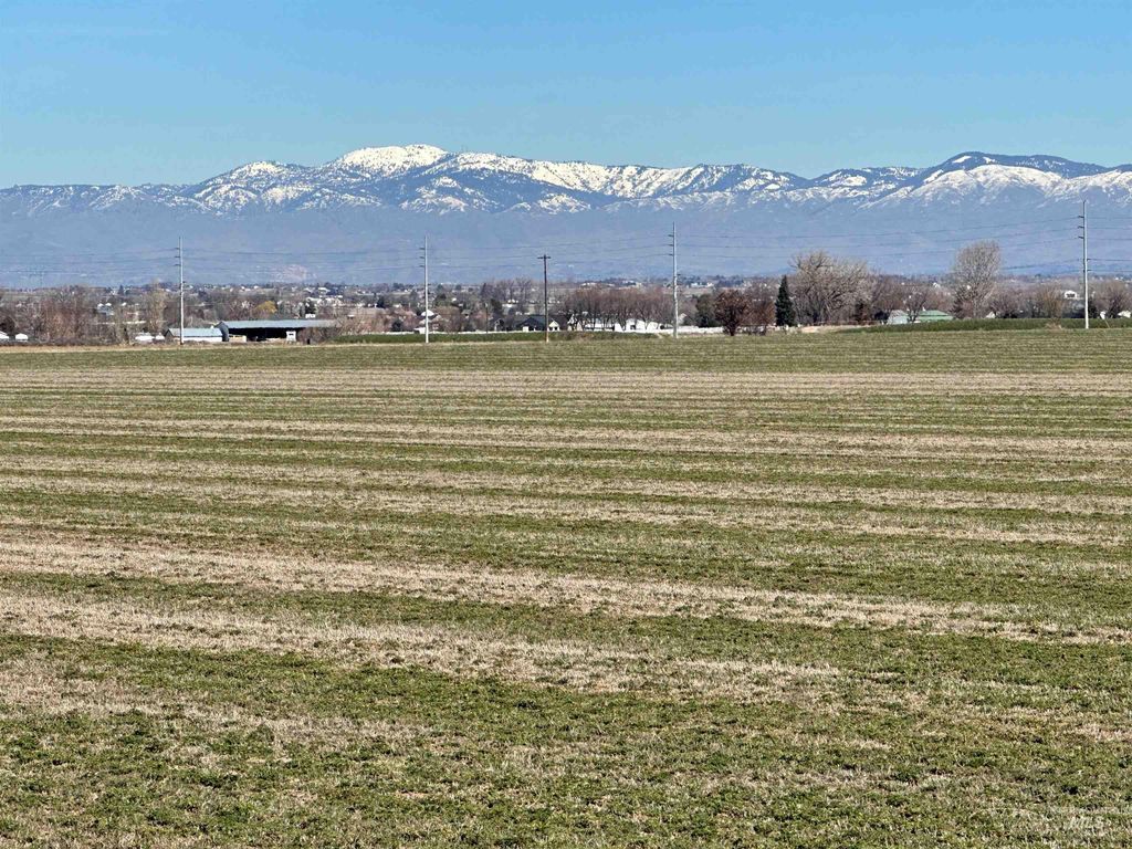 2399 S Swan Falls Rd, Kuna, ID 83634