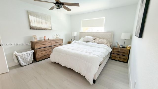 17228 NW 72nd Ct, Hialeah, FL 33015