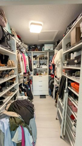 17228 NW 72nd Ct, Hialeah, FL 33015