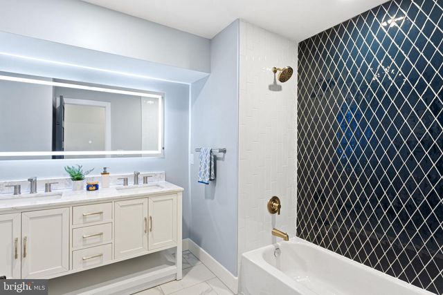 2610 E DAUPHIN ST, Philadelphia, PA 19125