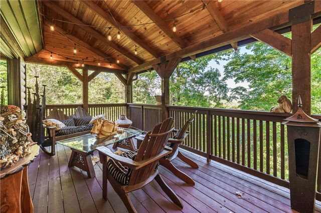 202 Holiday Island Drive, Holiday Island, AR 72631