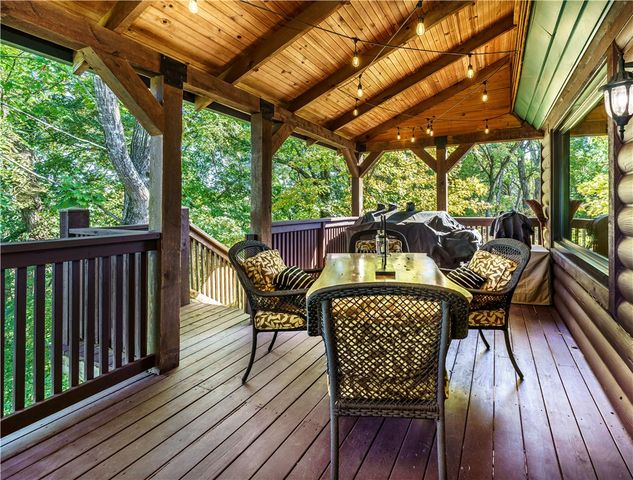 202 Holiday Island Drive, Holiday Island, AR 72631