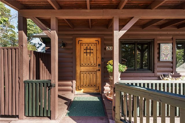 202 Holiday Island Drive, Holiday Island, AR 72631