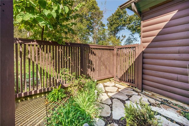 202 Holiday Island Drive, Holiday Island, AR 72631